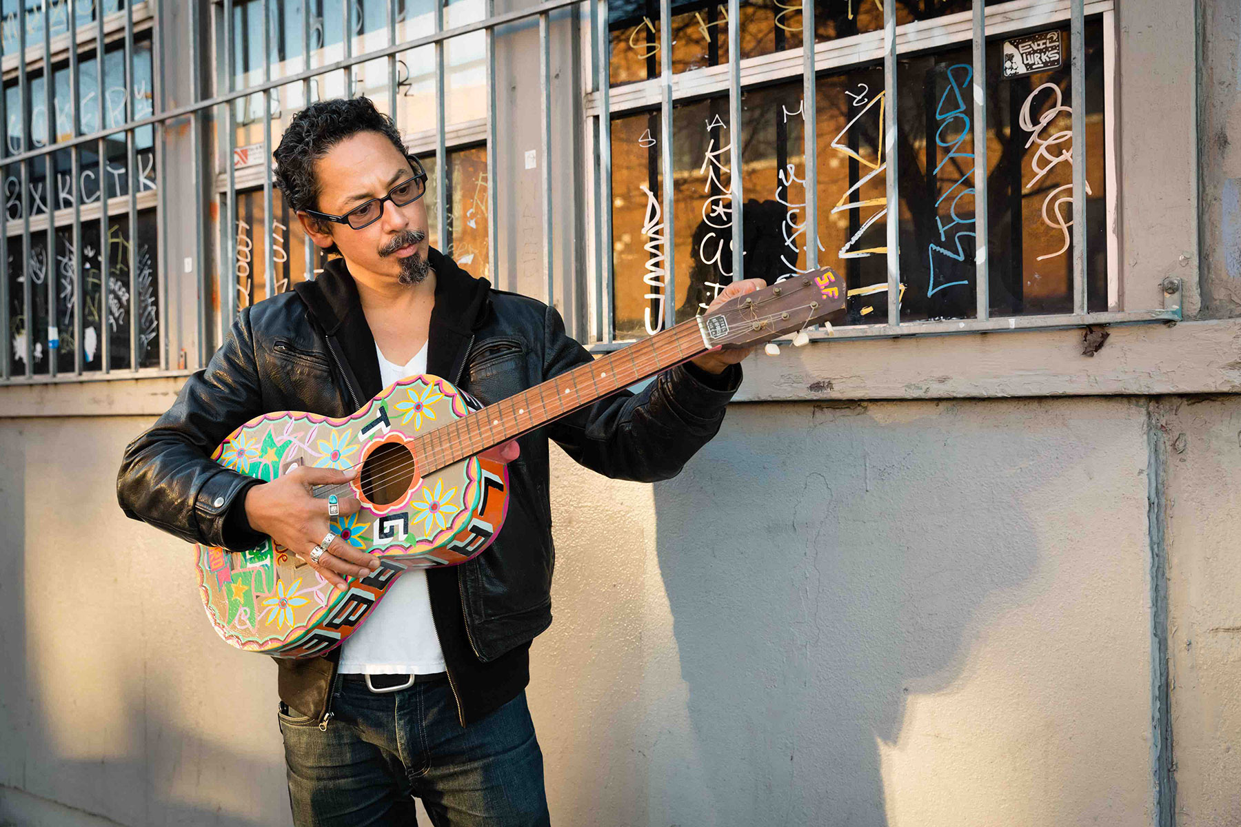 Tommy Guerrero Guitarin